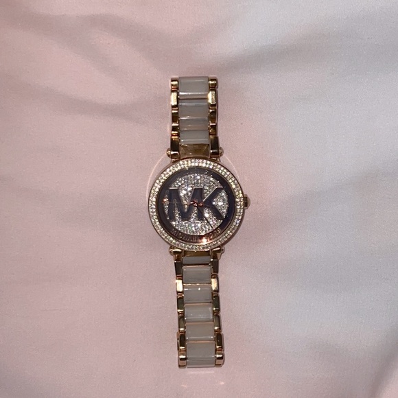 NEW Women’s Rose Gold Bling face Michael Kors watch